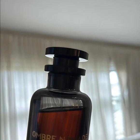 Louis Vuitton Ombre Nomade Perfume - Black and Gold - Picture 3 of 4